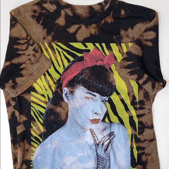 Forever 21 Tie Dye Graphic T-Shirt - Picture 6 of 15